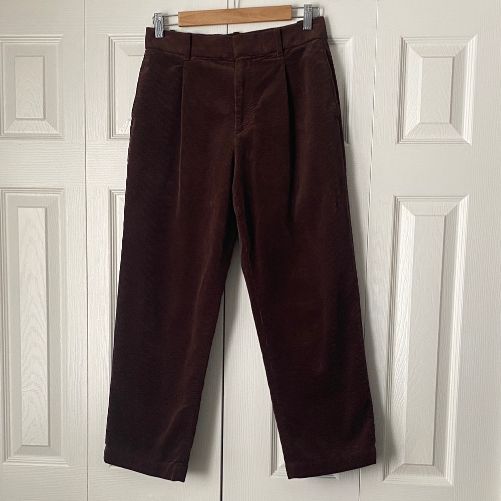 Uniqlo Women's Dark Brown Straight Leg corduroy Pants Size S waist 26-27 inches
